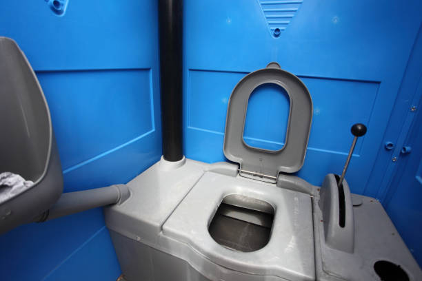 Best Porta potty delivery and setup  in Elmira, NY